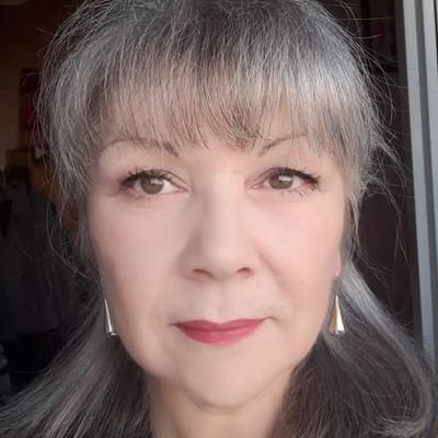 BisChalard57545's profile picture. Journaliste.  
Membre de l'équipe de recherches ayant édité la correspondance de #VictorHugo.
Amoureuse du #Finistère.