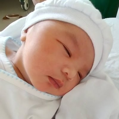 Airlinshevuah's profile picture. 