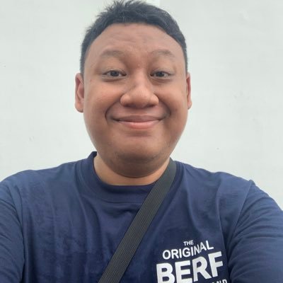 senovriawan's profile picture. TV is life.