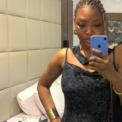 Doyincube__'s profile picture. MD | Feminist AF