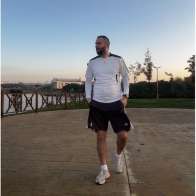 FenerOn2_'s profile picture. Kaybedenler kulübü Onursal başkanı