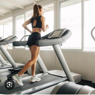 Lifefitnessz0's profile picture. Fitness . Food . Healthy living .