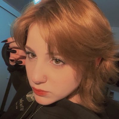 giozitos's profile picture. 🦇💋☕️