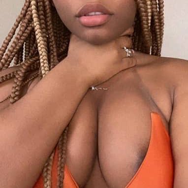 ArianaMonr55913's profile picture. old account got banned......new account follow up 🤪🤪🤪 🫦🫦