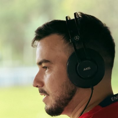 roberto_kza's profile picture. 📚 Jornalismo | 🎙️ @joinvilleo