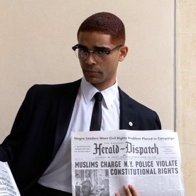 showbizzfiend's profile picture. 