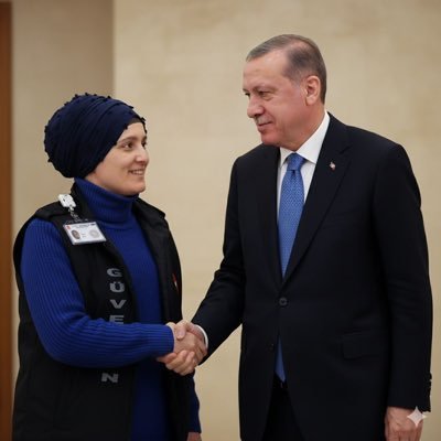 yaseminakda's profile picture. Dalından kopan yaprağın akıbetini rüzgâr tayin eder... Alparslan Türkeş 🇹🇷🤘👮📚 #EvliMutluÇocuklu