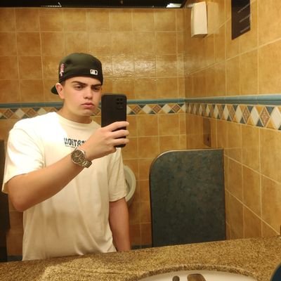 jm_coonde's profile picture. 