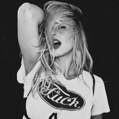 Sarafresaaa's profile picture. 