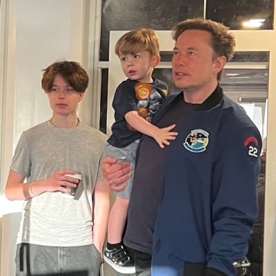 Giffin0137's profile picture. Son of Elon Musk, Thanks very much for your support🙏🏻, love y'all❤️🇺🇸🚀