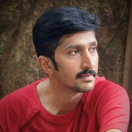 vmsanandh's profile picture.