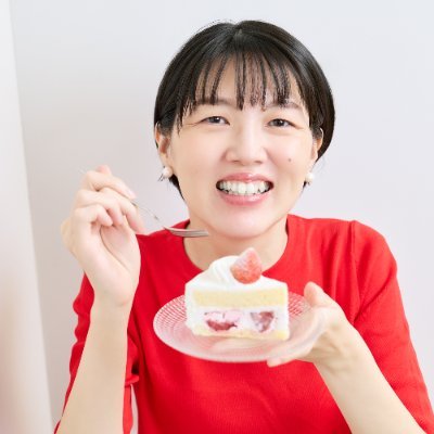 sumida_tomomi's profile picture. すみだともみ｜コピーライター、フードライター｜隙あらば #言葉と味を考える 人です｜キティちゃんが推し🍎｜お仕事のご相談はofficesumida.writer@gmail.comまでお気軽に📩