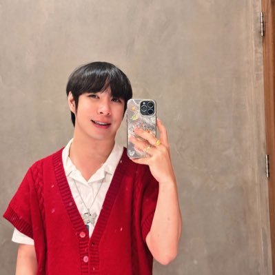 อยากเป็นคนรวย ที่ว่างงาน 🧡🩵🌻 Profile