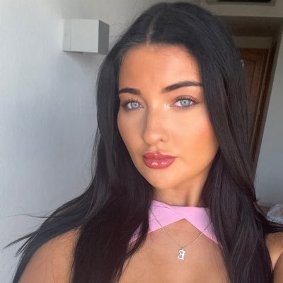 _elxssia's profile picture. insta- _elstyles