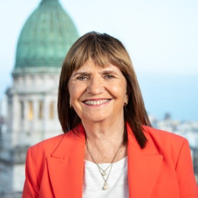 @PatoBullrich