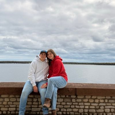 17k_kayley's profile picture. Make yourself a priority once in a while.