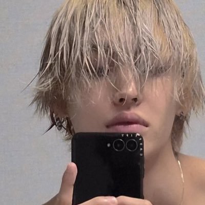 wedcxwonbin's profile picture. 