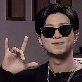 beasearom's profile picture. esse site é uma droga, é ruim mas vicia :: 1996 :: fan account