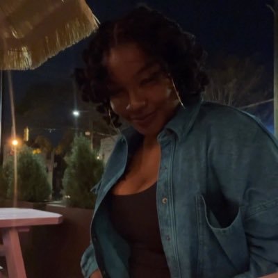 DoseofDrMeesh's profile picture. she/her/Dr. 🦋Pay me to talk my shit! Sexologist. Lesbian. Poet. Professor. 1913🔺