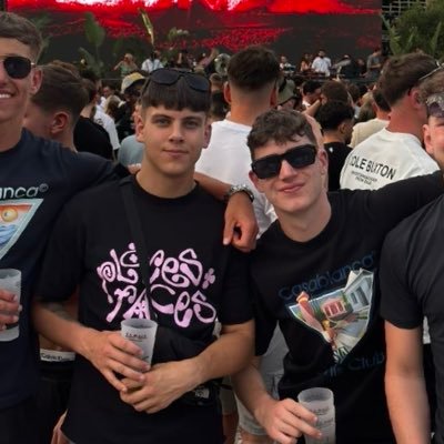 EllisH1105's profile picture. 