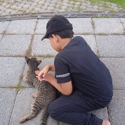 DavanoNia's profile picture. Bismillah semoga awet akun ku dan banyak rezeki