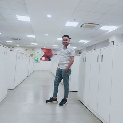 Vikaspandey8858's profile picture. हर हर महादेव🚩 , केवल राष्ट्र की बात होगी
# 
@ social media lover 
@ लेखक