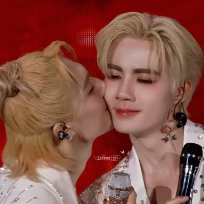 nunewmeoww's profile picture. znn🎀🤍🖤