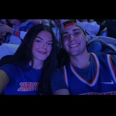 arianamli's profile picture. 