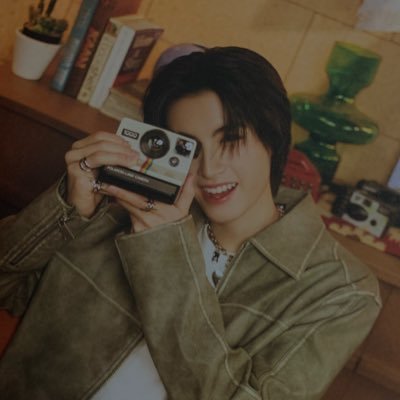 kafeesuriii's profile picture. 