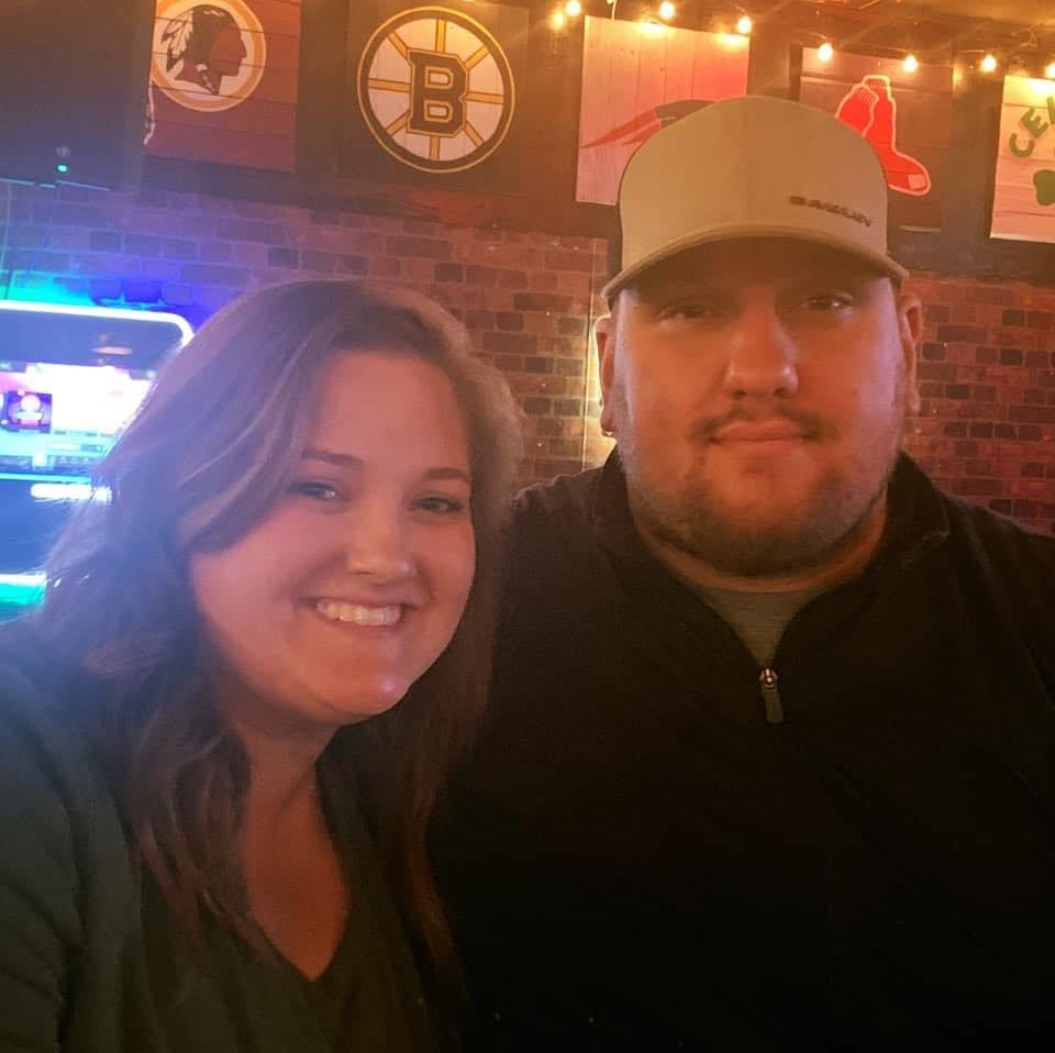 ZROE21's profile picture. 