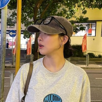 v01sual's profile picture. gwenaiah's defense attorney writing for bini