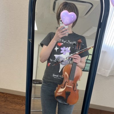 wonatsu723's profile picture. JP🇯🇵｜96｜楽器メインの趣味垢｜たまに趣味が全く関係ない独り言をつぶやきます｜🎻🔰3年生 ｜無言フォローごめんなさい🙇‍♀️｜swiftie 2010〜｜🎻もTay活もほどほどに、ゆるくやっていきます。｜父がよく聴いていたVivaldiの四季（春）とTaylorのEnchantedを相棒🎻で弾くのが夢