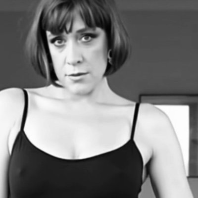 Honeyrabbit9's profile picture. 🔞Mature  woman, former escort  & not afraid to care. DM me for chats or send me your pics 💋