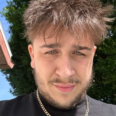 RealNickyyG's profile picture. Run @VaporessoECig | Lead @True6Media