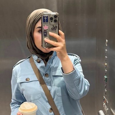 bysaruna's profile picture. what else? | 🍉