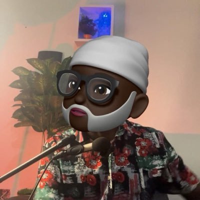 WillySarkcess's profile picture. SOCIAL AND POLITICAL COMMENTATOR/FOOTBALL WRITER AND 📕📒📖✂️: A proud Sarknative