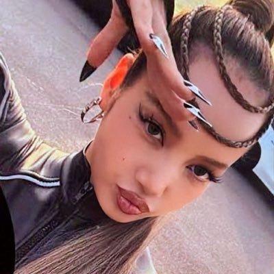 PINKKATS_'s profile picture. KATSPINK She/Her🏳️‍🌈