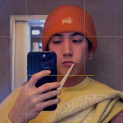 talytagabriele's profile picture. a woman in love and obsessed with Bl's  • my comfort JimmySea ♡
                                                                                     24 years :)