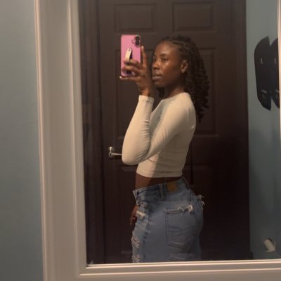 ___Vasiababy's profile picture. Scorpio.