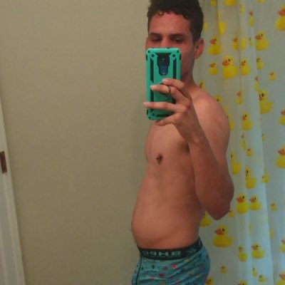 JeqyfJ's profile picture. 28 🇵🇷Caribbean