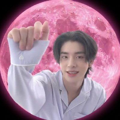 Lilaclicia's profile picture. 