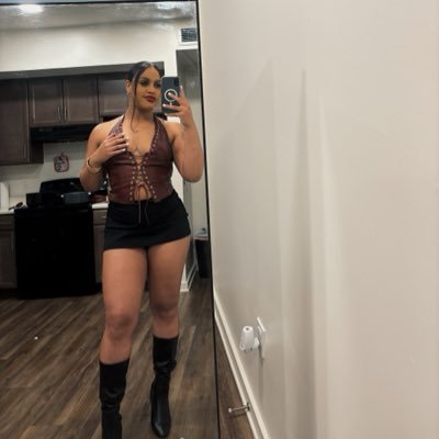 alayahjadore's profile picture. being a scorpio woman & drop dead gorgeous is basically my whole personality | UL ALUM