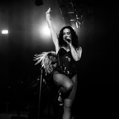 frvquency's profile picture. i can’t live without you @zaynmalik