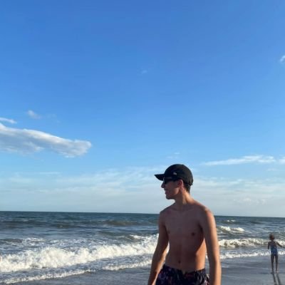 valenromano_07's profile picture. ig: valen__romano