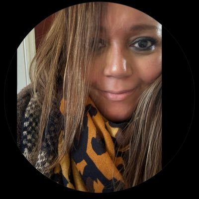 tinysima's profile picture. football trollop, fake tan connoisseur, guendouzi as a child, BACK OFF MINE, #MeLad. #teampervert est 2010. For the many not the few. #21 Pully fan girl 🦩