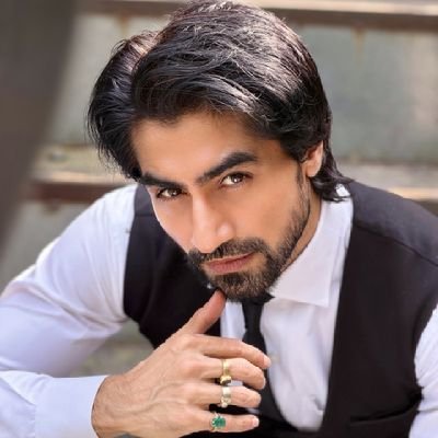 IndulvsHC's profile picture. Love 💖music ,singing, dancing. Teacher by profession, Harshu is my passion🔥🔥. 

Narayan Bhakt🕉🙏🏻. Try to be honest as much as I can be 🇮🇳🇮🇳