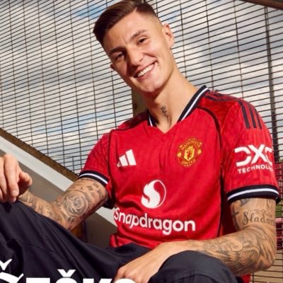 BenjaminSesko3O's profile picture. @manutd