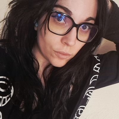 moonandcrows's profile picture. Aigrie Era.