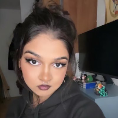 _missfeminine's profile picture. everything horror/thriller/sci fi and i sometimes stream