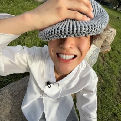 Mybbunnie's profile picture. 𝔜𝔬𝔲 𝔞𝔯𝔢 𝔱𝔥𝔢 𝔠𝔞𝔲𝔰𝔢 𝔬𝔣 𝔪𝔶 𝔢𝔲𝔭𝔥𝔬𝔯𝔦𝔞 🤍